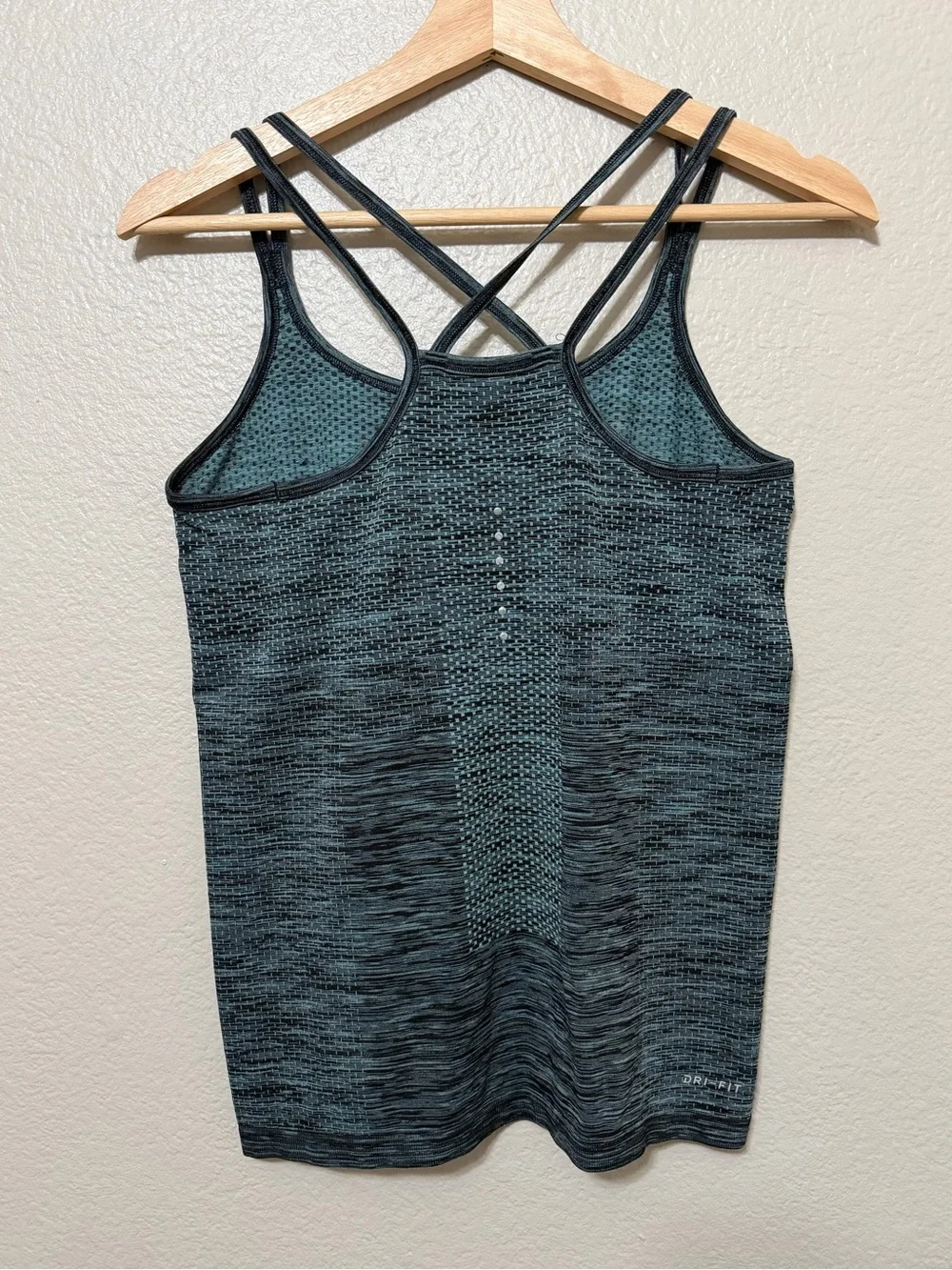 Nike Women's Black/Green Heathered Strappy Tank Top Dri-fit Gym Outdoors